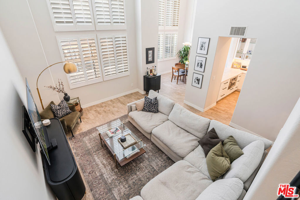 7100 Playa Vista Drive #406
