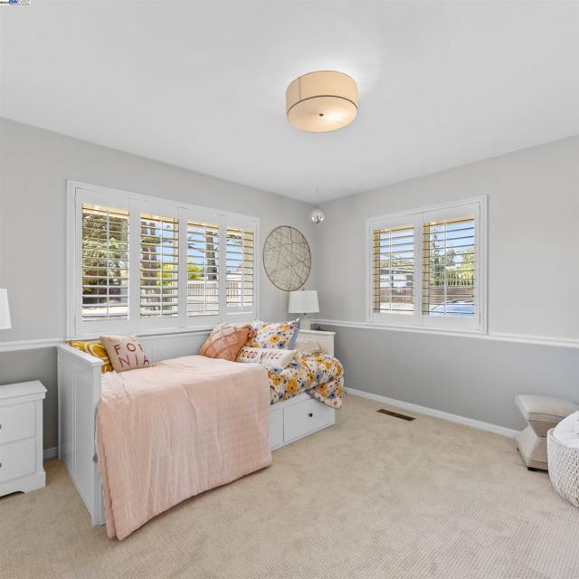 18767 Lamson Rd, Castro Valley CA: https://media.crmls.org/mediaz/f82ebcac-1401-4f6f-8b18-97790223df5b.jpg