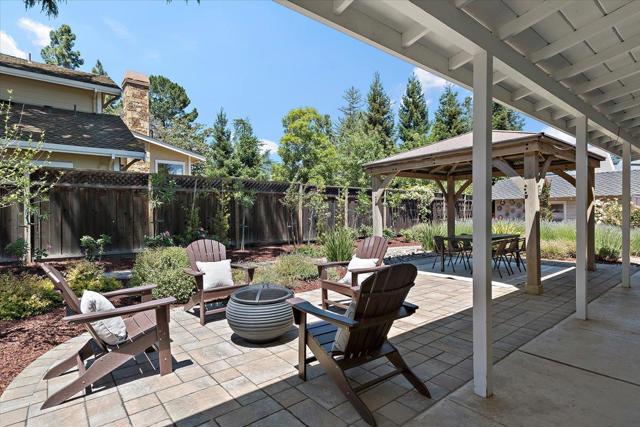 1480 Oakhurst Avenue, Los Altos CA: https://media.crmls.org/mediaz/f82f3a9f-44c6-4304-a55b-32dbab3e9eee.jpg