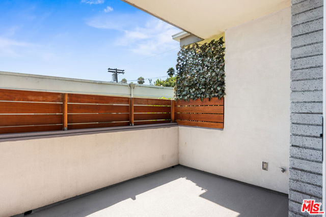 1807 Camden Avenue, Los Angeles CA: https://media.crmls.org/mediaz/f8307f4c-866d-4db0-bd04-e152a40127a5.jpg
