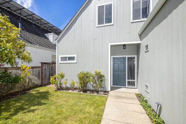 604 Waterbury, Foster City CA: https://media.crmls.org/mediaz/f830c6d9-097a-4d01-a5db-e8fe0cf71956.jpg