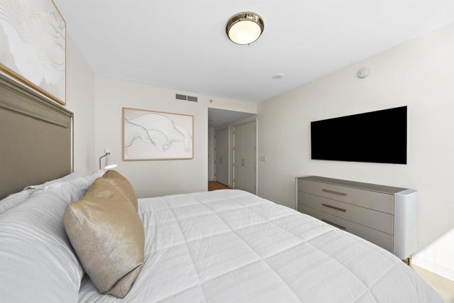 Detail Gallery Image 20 of 43 For 1325 Pacific Hwy #1503,  San Diego,  CA 92101 - 3 Beds | 2 Baths