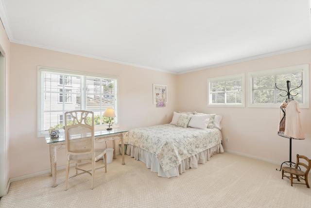 13675 Winstanley Way, San Diego CA: https://media.crmls.org/mediaz/f831079c-6765-48e6-83d6-76623c22ac52.jpg