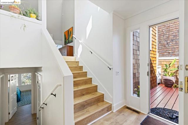 Image 3 of 32 For 4493 Montgomery St  6
