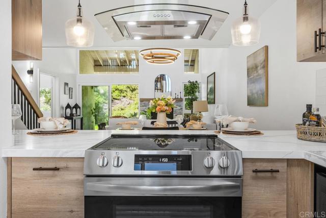 Detail Gallery Image 5 of 31 For 13611 Penina St, Poway,  CA 92064 - 2 Beds | 2 Baths