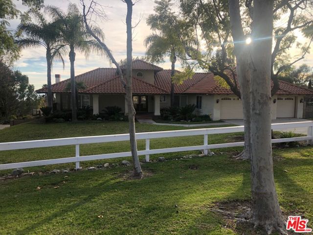 10723 Ridge Canyon Road, Rancho Cucamonga CA: https://media.crmls.org/mediaz/f832f68d-e5a9-4c10-9d94-000193997857.jpg