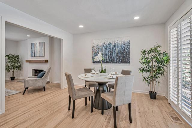 141 Cambrian View Way, Los Gatos CA: https://media.crmls.org/mediaz/f8334080-7181-45d3-a014-26d5eba7111a.jpg