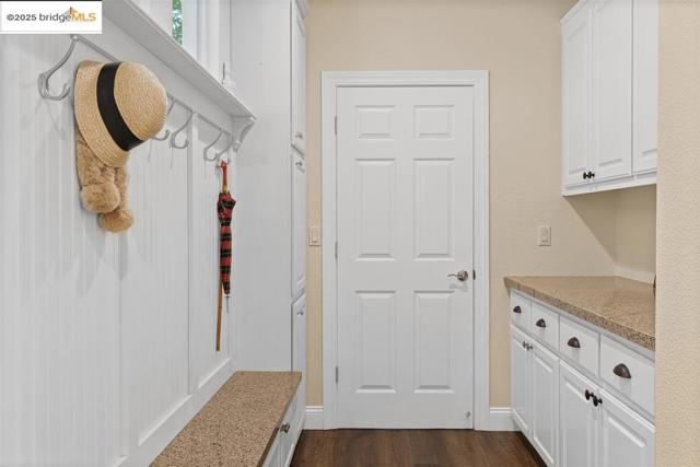 1164 Lexington Way, Livermore CA: https://media.crmls.org/mediaz/f833b35a-3173-4d89-a647-f8525e32a926.jpg