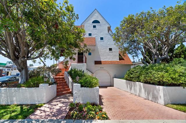374 Orange Avenue, Coronado CA: https://media.crmls.org/mediaz/f8344a19-26b6-445c-af11-5842678e71fb.jpg