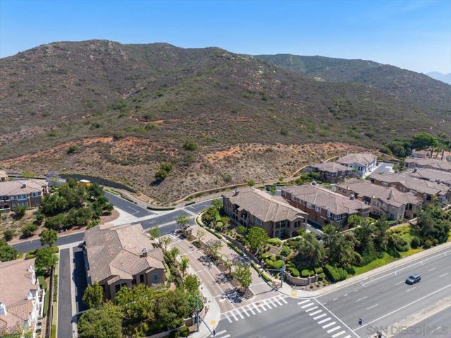 11121 Catarina Lane, San Diego CA: https://media.crmls.org/mediaz/f8349956-34cf-419c-b868-6efe7fce15e9.jpg