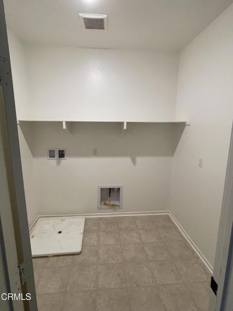 3141 E Yountville Drive, Ontario CA: https://media.crmls.org/mediaz/f834fab1-0c9c-44bd-8dae-998b2efbb097.jpg