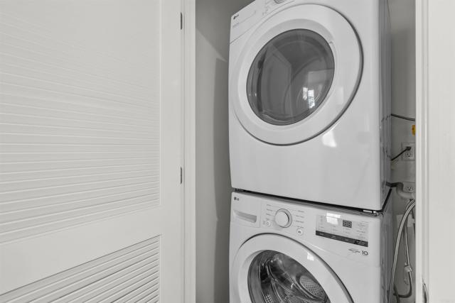 355 CITRINE TRAIL, Fallbrook CA: https://media.crmls.org/mediaz/f8355986-6e91-4526-a33c-0f0f78938f20.jpg