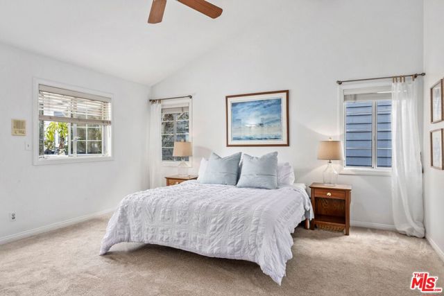 459 35th Street, Manhattan Beach, California 90266, 5 Bedrooms Bedrooms, ,3 BathroomsBathrooms,Residential,Sold,35th,25586389