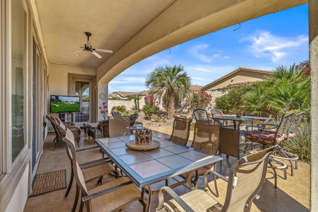 80132 Avenida Santa Olivia, Indio CA: https://media.crmls.org/mediaz/f836c2a4-be78-4216-82d1-0d98c7ac756d.jpg