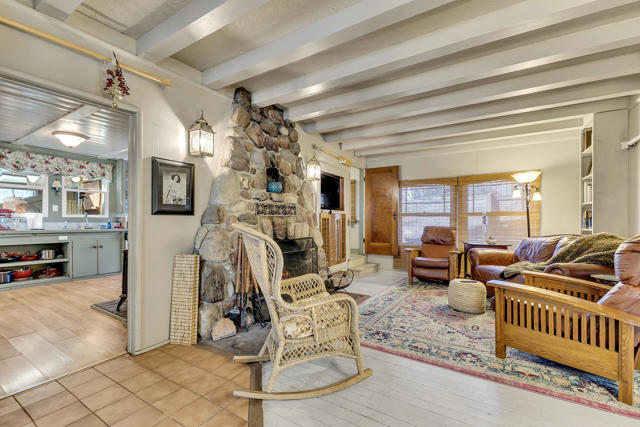 25585 Alderwood St Street, Idyllwild CA: https://media.crmls.org/mediaz/f83753f0-5998-4b8d-a6b3-05799a7d6165.jpg