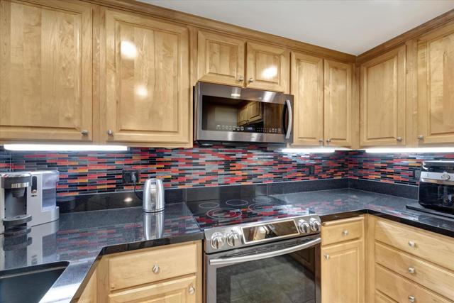 1390 Saddle Rack Street, San Jose CA: https://media.crmls.org/mediaz/f83763fe-ffd2-453f-8892-f5f041303265.jpg