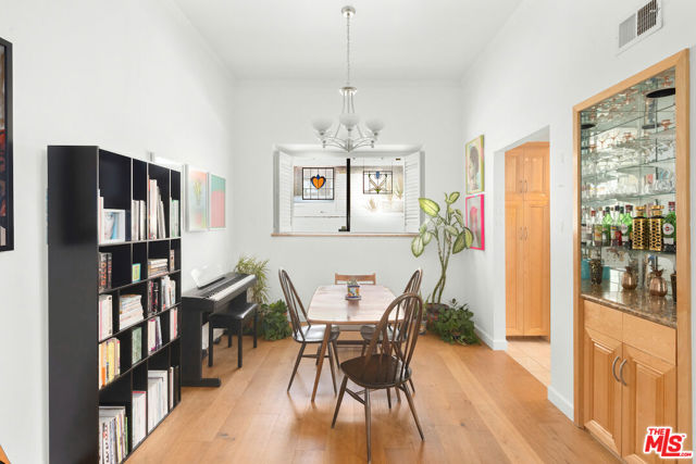 4616 Glencoe Avenue, 6 photo 6