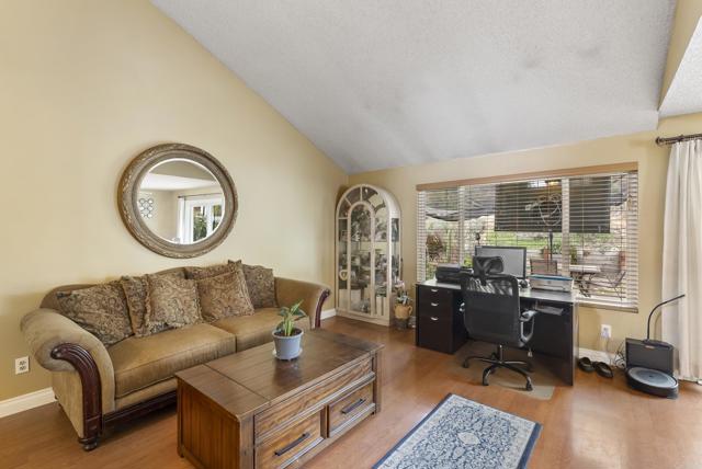 Detail Gallery Image 10 of 36 For 7756 Flanders Dr, San Diego,  CA 92126 - 3 Beds | 2 Baths