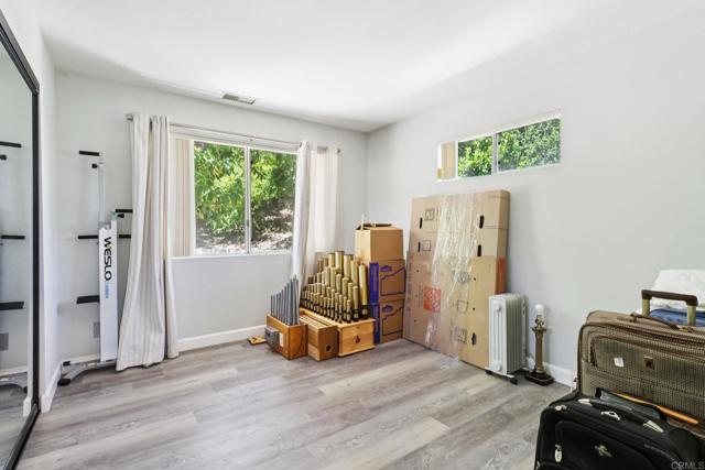 9704 Indian Creek Way, Escondido CA: https://media.crmls.org/mediaz/f839cf8e-e8c2-4aa9-a2bd-91e00910b79b.jpg