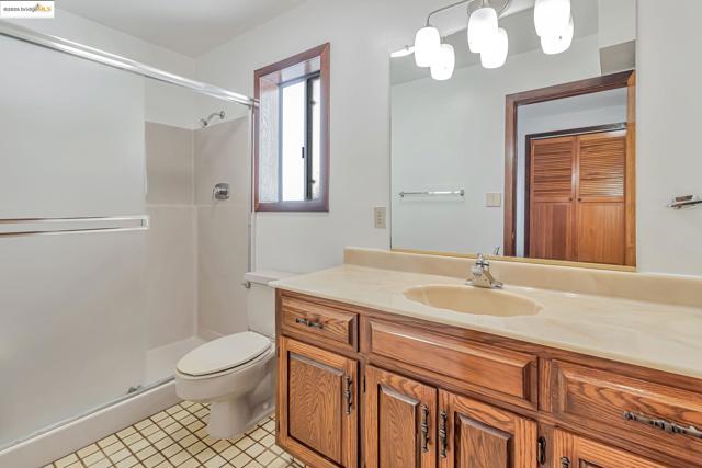 1518 MADERA CT, El Cerrito CA: https://media.crmls.org/mediaz/f83a2b41-e9b7-410b-9076-55de14be9e0b.jpg