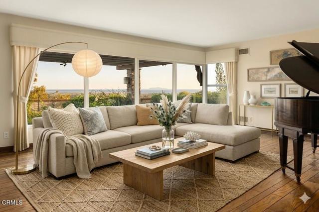 Detail Gallery Image 8 of 52 For 3940 Foothill Rd, Ventura,  CA 93003 - 4 Beds | 3/1 Baths