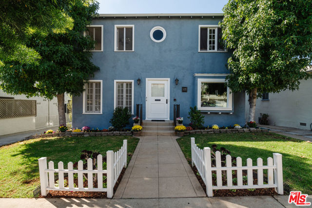 1230 Stanford Street Santa Monica, California This 4-unit residential building is within seconds of hotspots on Wilshire and Santa Monica Blvd, minutes from the beach and Santa Monica Pier, and close by the 10 and 405 Freeways, making all of LA within reach! Spanning an R2-zoned 8,500 sq ft lot, the property offers four convenient garage spaces each rented separately. Three units are roughly 730 sq ft with 1 bed, 1 bath each. The fourth, vacant and largest unit is 1,050+ sq ft with 2 beds and 1 bath. Welcome home to a timeless exterior overflowing with curb appeal, pristine professional landscaping and mature trees. In back, the well-maintained swimming pool and patio hosts a built-in BBQ and plenty of space for lounge furniture, a sunny sanctuary for your residents. All in a highly sought-after location just moments to Bristol Farms, Erewhon Market, and Milo and Olive. Live in one or rent them all, earn income right away or redevelop and reimagine! Endless opportunities in a truly exceptional property.
