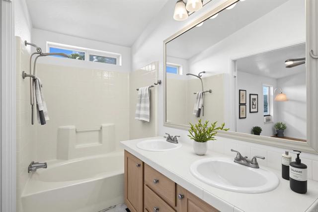 Detail Gallery Image 10 of 47 For 3505 Alpine Bld Spc 46,  Alpine,  CA 91901 - 2 Beds | 2 Baths