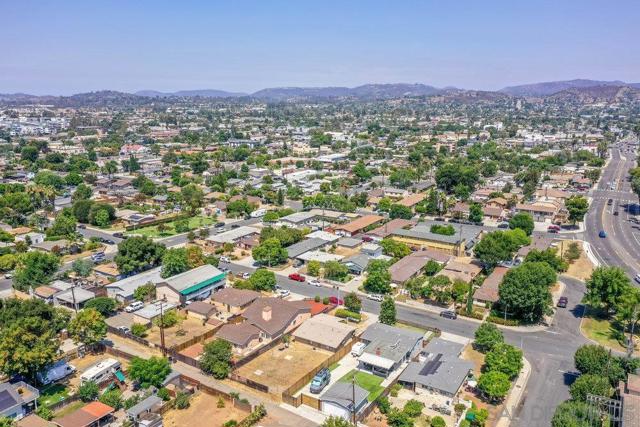 1135 E 3rd Ave, Escondido CA: https://media.crmls.org/mediaz/f83dfecb-372b-4af2-9428-2cdf5f38633e.jpg