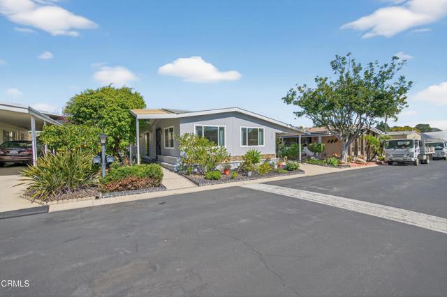 Detail Gallery Image 36 of 37 For 222 Calle Fronte #29,  Camarillo,  CA 93012 - 2 Beds | 2 Baths