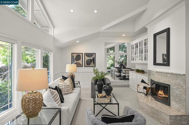 1023 White Gate Rd, Alamo CA: https://media.crmls.org/mediaz/f841a1a9-319d-426f-95c2-3d86c4557471.jpg