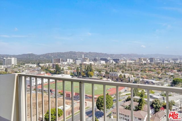 2160 Century Park East, Los Angeles CA: https://media.crmls.org/mediaz/f8427899-c7af-4fb8-a4ce-ec7e67b50c6b.jpg