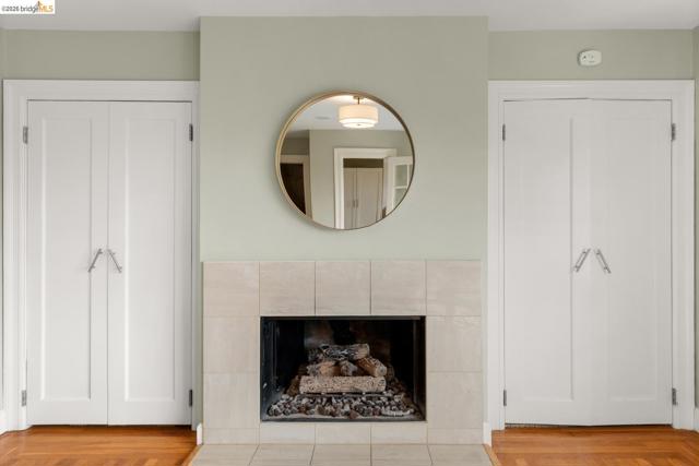 Image 23 of 30 For 22 Windsor Ave