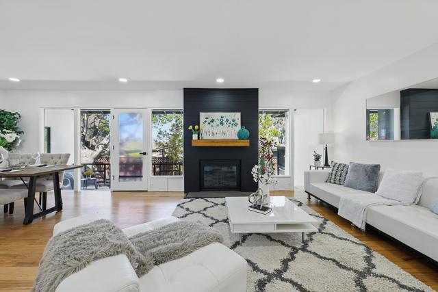 500 La Casa Avenue, San Mateo CA: https://media.crmls.org/mediaz/f844e7c3-e82c-41d0-b92c-de7e8c34c5c3.jpg