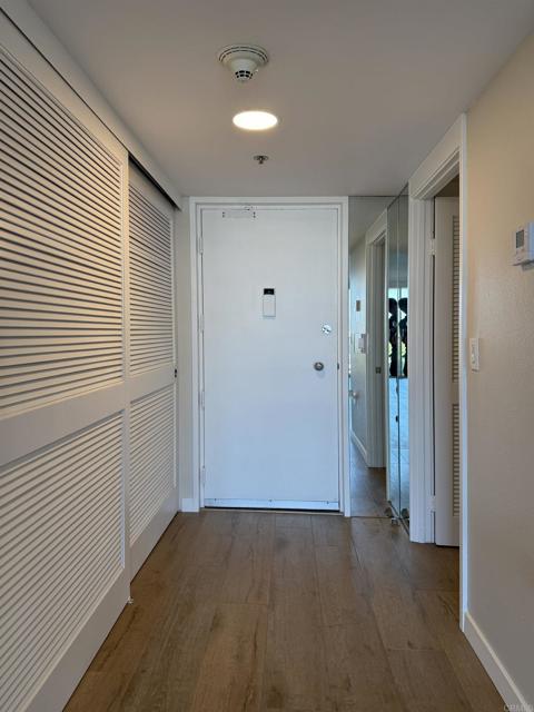 1820 Avenida del Mundo, Coronado CA: https://media.crmls.org/mediaz/f8457d86-0114-4091-92ba-f663a3b40c3d.jpg