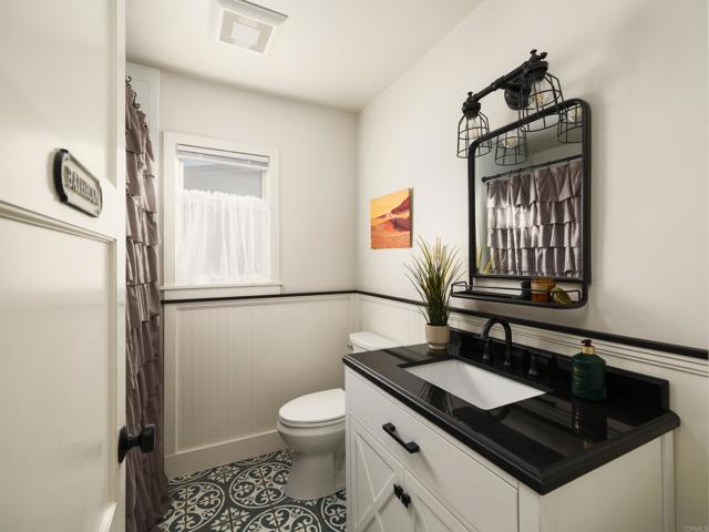 1011 Devonshire Drive, San Diego CA: https://media.crmls.org/mediaz/f846a3c7-8642-42e1-9113-9fe483dce848.jpg