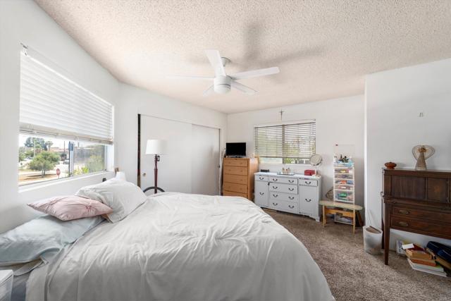 4643 Cherokee Avenue, San Diego CA: https://media.crmls.org/mediaz/f848d72e-0d52-4f34-b93a-41b4b9a33586.jpg