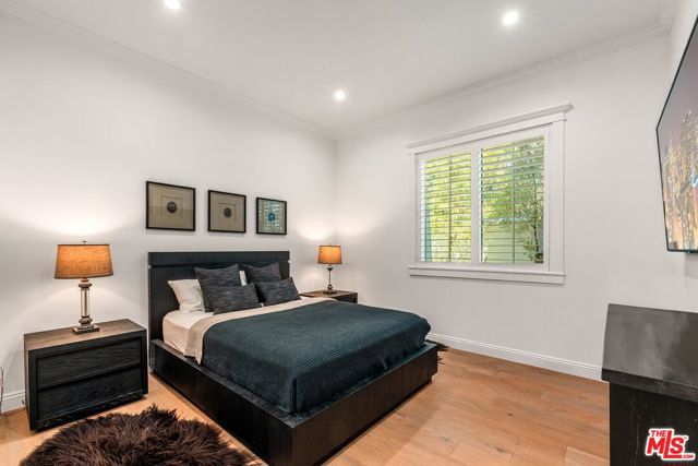 5235 Sylmar Avenue, Sherman Oaks CA: https://media.crmls.org/mediaz/f848ea4c-beac-4b31-b1b0-98f4f60499ea.jpg