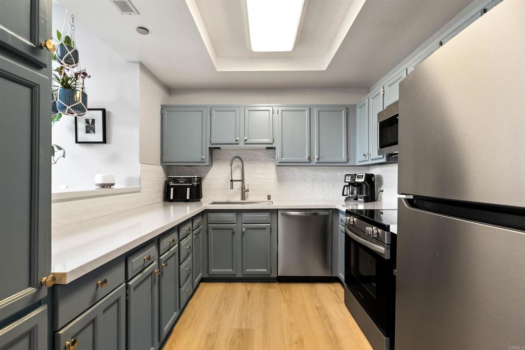 3450 3rd Avenue - photo 6