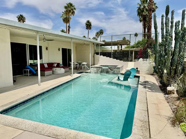 73607 18th Fairway Lane, Palm Desert CA: https://media.crmls.org/mediaz/f849443a-077b-4c0e-8d0f-9c25702cc252.jpg