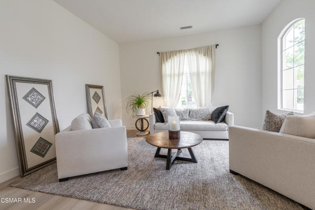 5314 Via Dolores, Newbury Park CA: https://media.crmls.org/mediaz/f84a00eb-7bc5-4bc5-8b3e-fe2eaf893811.jpg