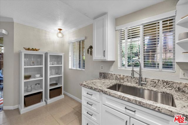 2700 Lawrence Crossley Road #83, Palm Springs, CA 92264