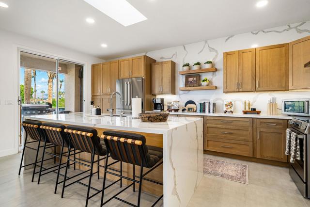 62 Lake Shore Drive, Rancho Mirage, CA 92270