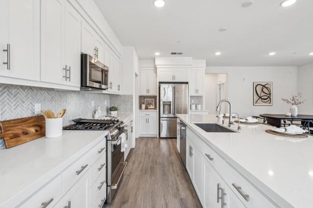 373 Arc Court, Hayward CA: https://media.crmls.org/mediaz/f84acaa5-932c-4cf1-830d-93bfd168452f.jpg