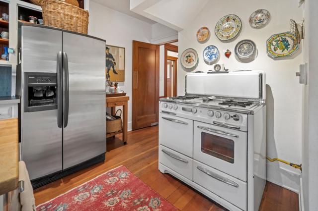 73 Echo Valley Road, Salinas CA: https://media.crmls.org/mediaz/f84b9fed-fbbb-4627-9396-a6f3a7dfe000.jpg