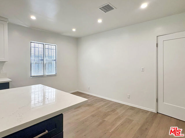 170 N Orange Drive, Los Angeles CA: https://media.crmls.org/mediaz/f84c8c0c-9576-4f20-87d0-e67305b75821.jpg