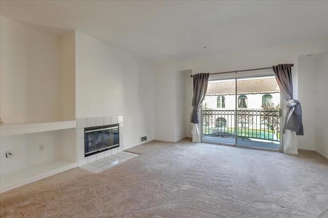 952 S 11th Street, San Jose CA: https://media.crmls.org/mediaz/f84cdc31-1730-4397-a64b-463c6e8a8f16.jpg