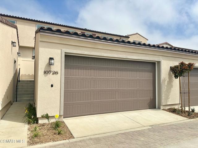 10726 Telegraph Road, Ventura CA: https://media.crmls.org/mediaz/f84d4bc2-22a7-4516-b567-7df8a36edfd1.jpg