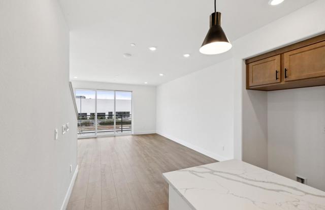 1379 California Circle, Milpitas CA: https://media.crmls.org/mediaz/f8504e99-6511-408c-a8b0-0e23ee3ef58d.jpg