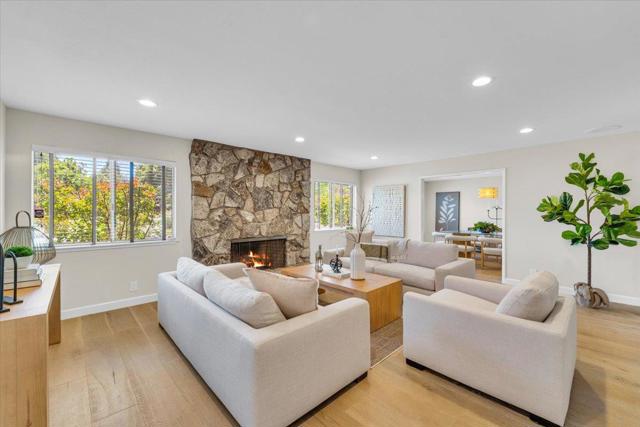 14139 Taos Drive, Saratoga CA: https://media.crmls.org/mediaz/f8514bf5-f82b-4c66-8f65-eb95a9c8973e.jpg