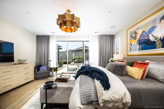 8112 Auberge Cir, San Diego CA: https://media.crmls.org/mediaz/f851d09d-6977-40cd-b753-b95ef723d500.jpg